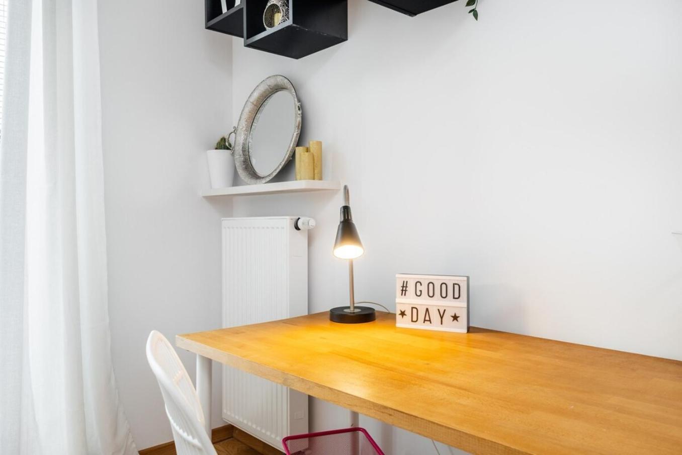 Modern 70M Apartment With Private Garden Metro ワルシャワ エクステリア 写真
