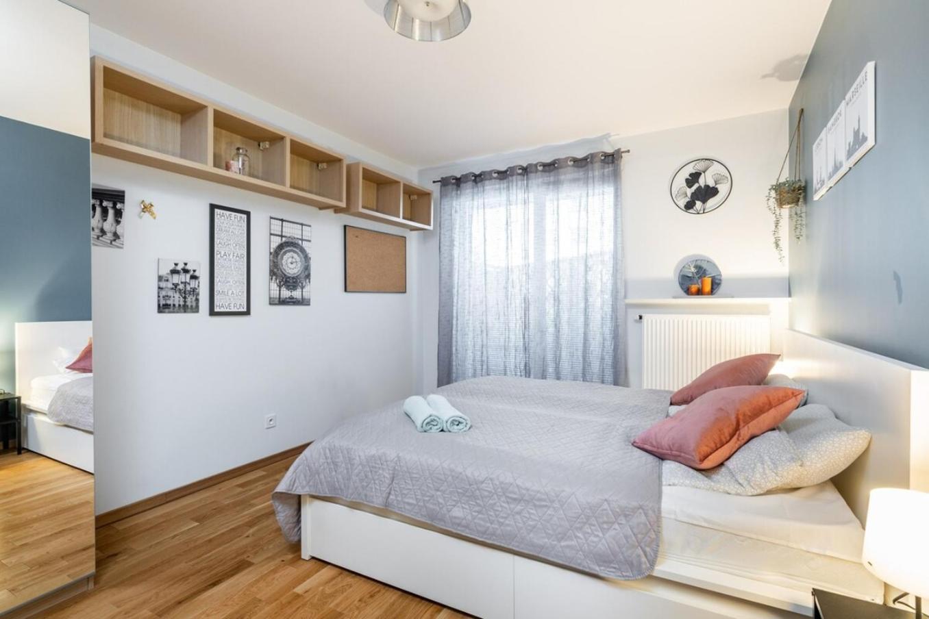 Modern 70M Apartment With Private Garden Metro ワルシャワ エクステリア 写真